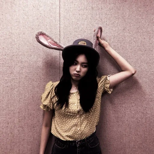 🎐 Стикер «EUNBIN CLC» для Telegram