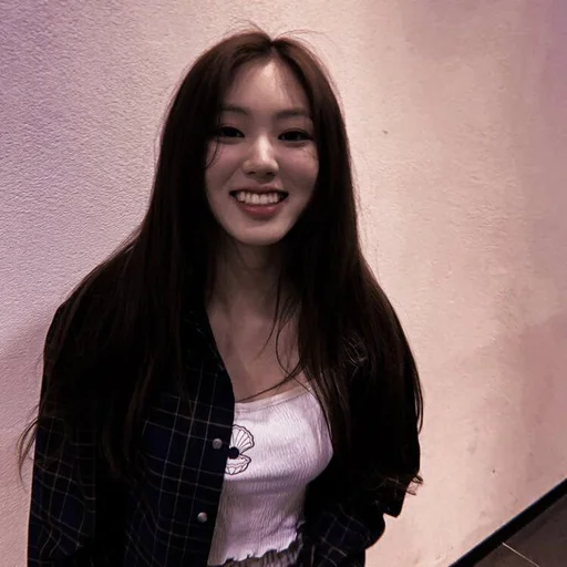 🎐 Стикер «EUNBIN CLC» для Telegram