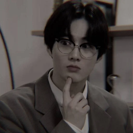 ⚱️ Стикер «SUHO EXO» для Telegram