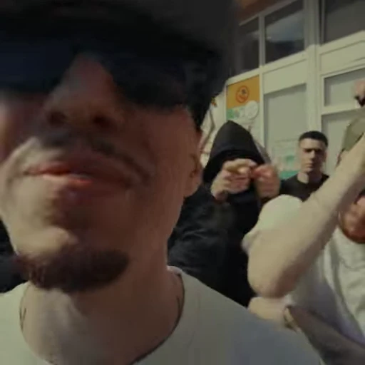 🤟 Стикер «FRIENDLY THUG 52» для Telegram