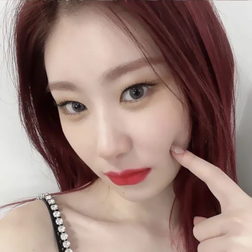 🌡 Стикер «Chaeryeong» для Telegram