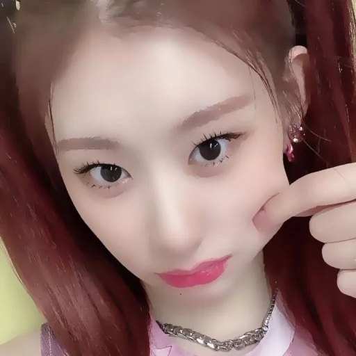 🌡 Стикер «Chaeryeong» для Telegram