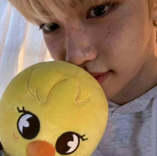 🌟 Стикер «𖧷𝐟𝐞𝐥𝐢𝐱𖧷𝑏𝑦» для Telegram