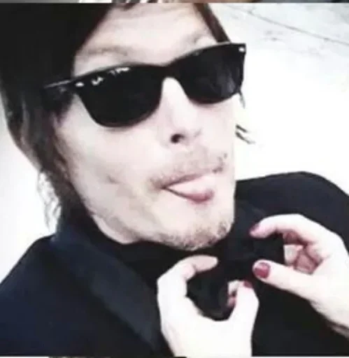 😛 Стикер «Norman Reedus» для Telegram