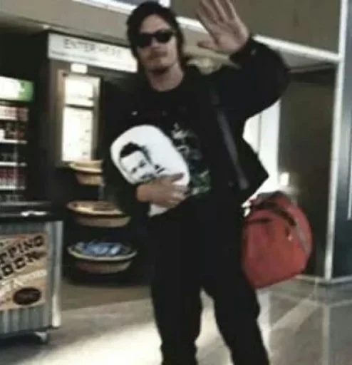 🤚 Стикер «Norman Reedus» для Telegram