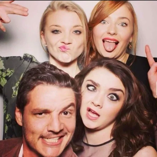 🤪 Стикер «Natalie Dormer» для Telegram