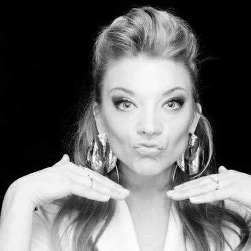 😘 Стикер «Natalie Dormer» для Telegram