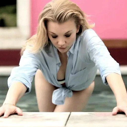 😞 Стикер «Natalie Dormer» для Telegram