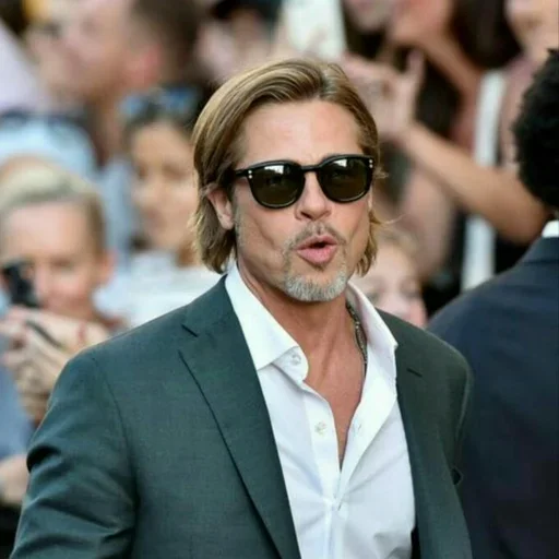 😄 Стикер «Brad Pitt» для Telegram