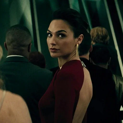 😏 Стикер «Gal Gadot» для Telegram