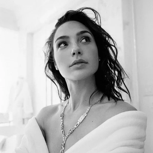 🙄 Стикер «Gal Gadot» для Telegram