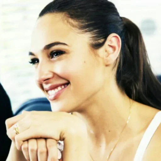 😂 Стикер «Gal Gadot» для Telegram
