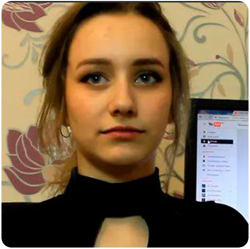 🙁 Стикер «Russian girl» для Telegram