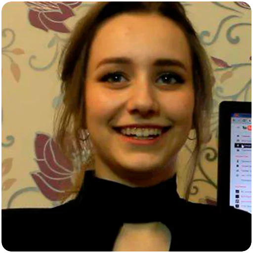 😁 Стикер «Russian girl» для Telegram