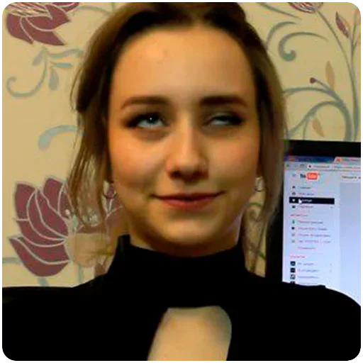 🙂 Стикер «Russian girl» для Telegram