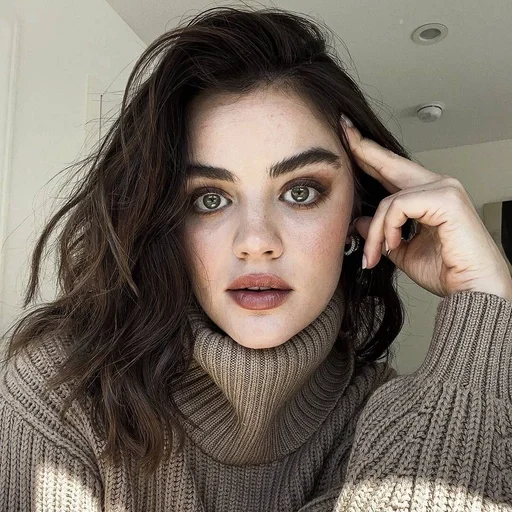 🌷 Стикер «Lucy Hale» для Telegram
