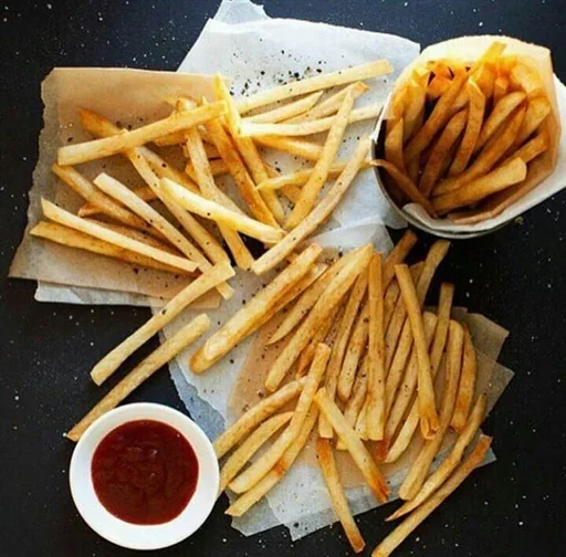 🍟 Стикер «S̃̾À́Ñ̾D̃̾Ỹ̾» для Telegram