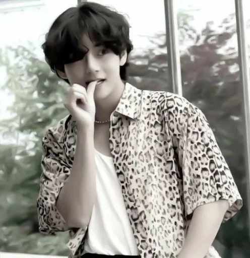 🌹 Стикер «TAEHYUNG» для Telegram