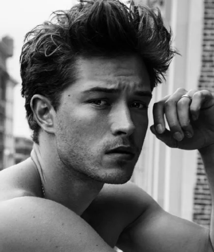 🤔 Стикер «Francisco Lachowski» для Telegram