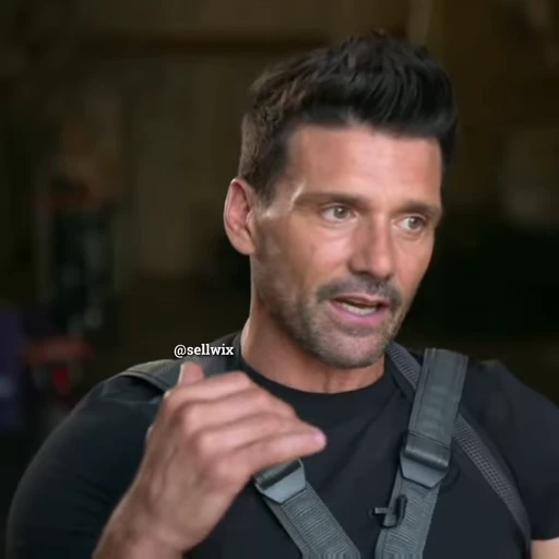 🫀 Стикер «frank grillo» для Telegram