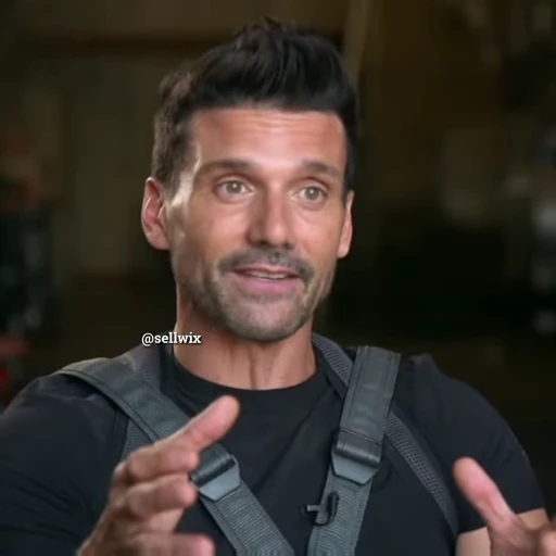 🫀 Стикер «frank grillo» для Telegram