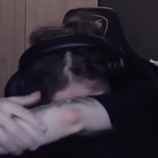 😭 Стикер «Fredj Grief» для Telegram