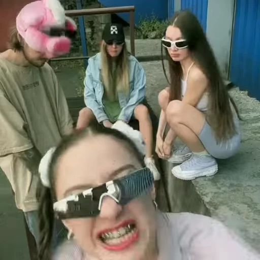 🎶 Стикер «мэйби бэйби стикерс))» для Telegram