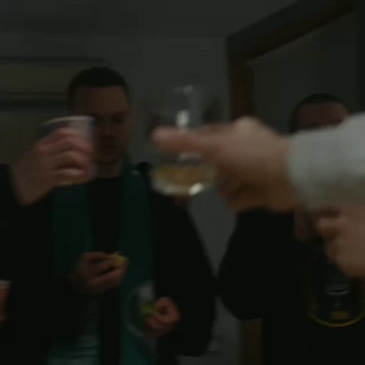 🥃 Стикер «friendlythug» для Telegram