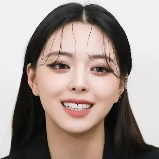 🍓 Стикер «Yuna Itzy» для Telegram