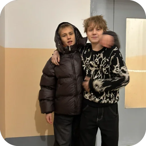 🫥 Стикер «фулл хаус» для Telegram
