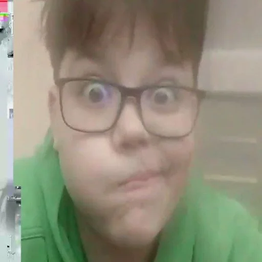 😂 Стикер «Смешные лица» для Telegram