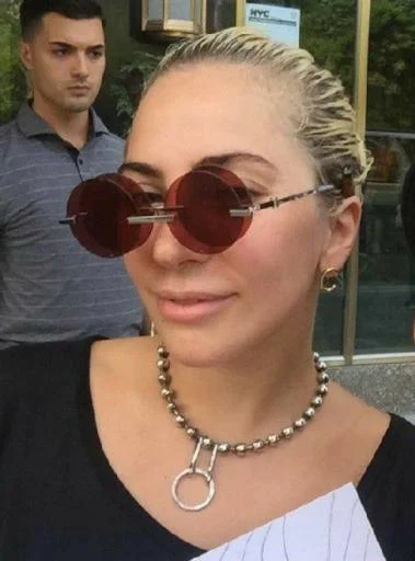 🚨 Стикер «Lady Gaga Memes» для Telegram