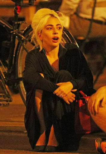 🚨 Стикер «Lady Gaga Memes» для Telegram