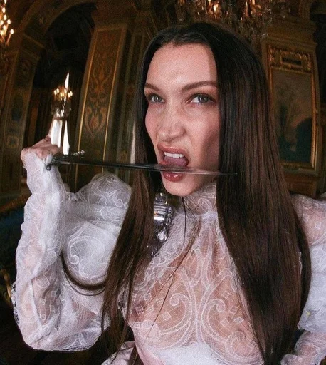 🔪 Стикер «Bella Hadid» для Telegram