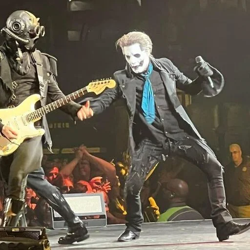 😮‍💨 Стикер «Ghost band» для Telegram