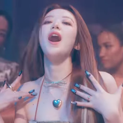 💜 Стикер «(G)I-DLE Queencard» для Telegram