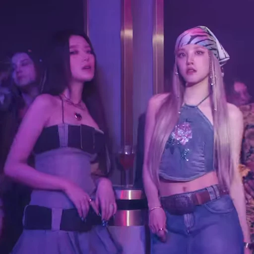 💜 Стикер «(G)I-DLE Queencard» для Telegram