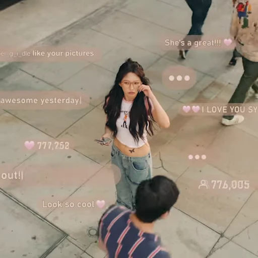 💜 Стикер «(G)I-DLE Queencard» для Telegram