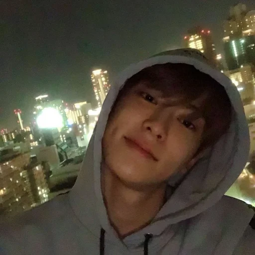 🔐 Стикер «JAEHYUN and giovano» для Telegram