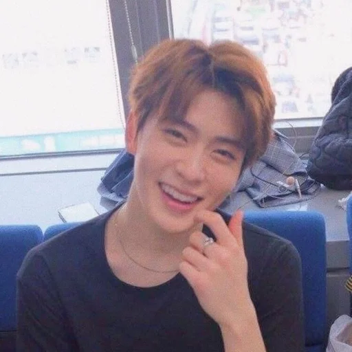 🔐 Стикер «JAEHYUN and giovano» для Telegram
