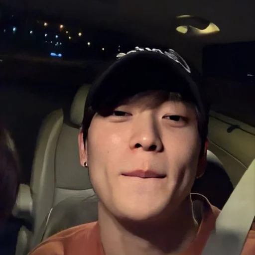 🔐 Стикер «JAEHYUN and giovano» для Telegram