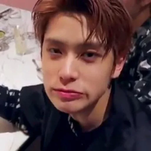 🐤 Стикер «giovano and JAEHYUN» для Telegram