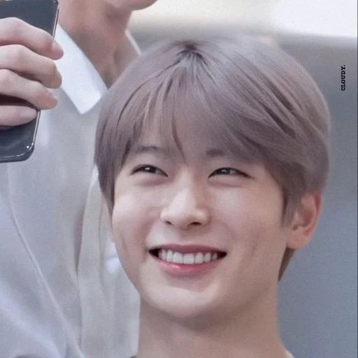 🐤 Стикер «giovano and JAEHYUN» для Telegram