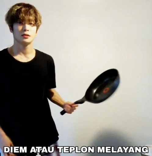 👾 Стикер «GIO and JAEHYUN MEME» для Telegram