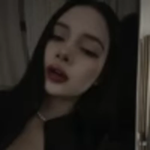 Стикер 32 Girls