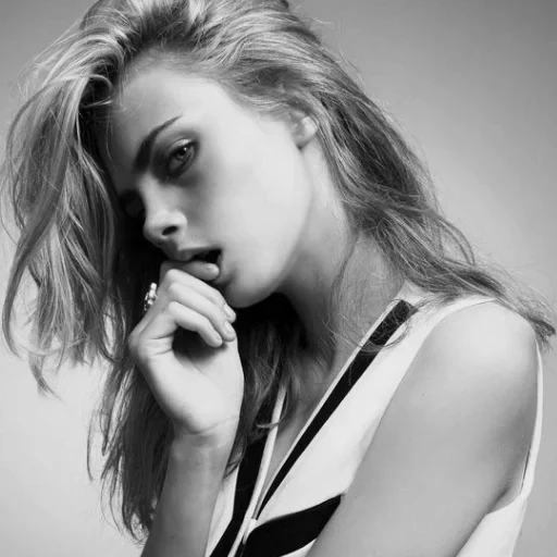👸 Стикер «Faces» для Telegram