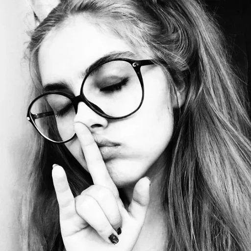 👸 Стикер «Faces» для Telegram