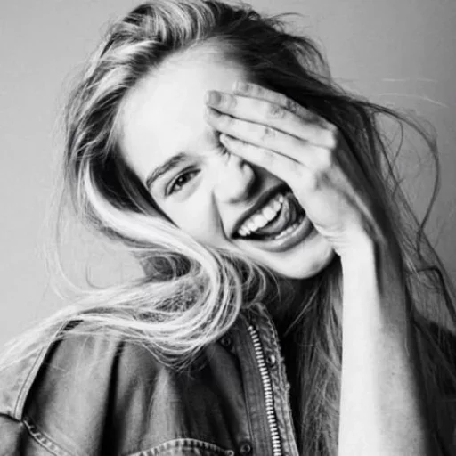 👸 Стикер «Faces» для Telegram