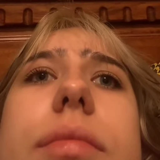 ☹️ Стикер «Girls Part 2» для Telegram