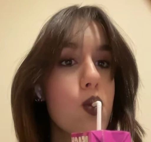 🧃 Стикер «Girls Part 2» для Telegram